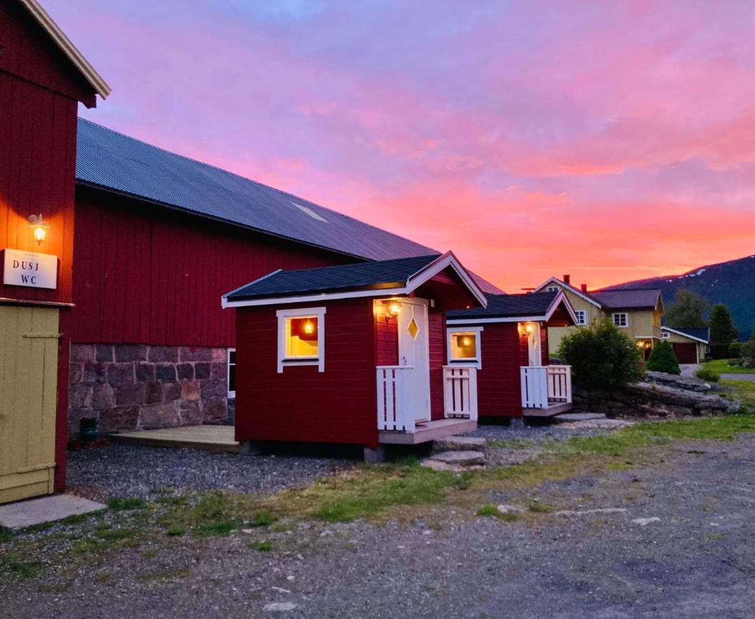 Rodseth Gardsovernatting Hytter Molde Esterno foto