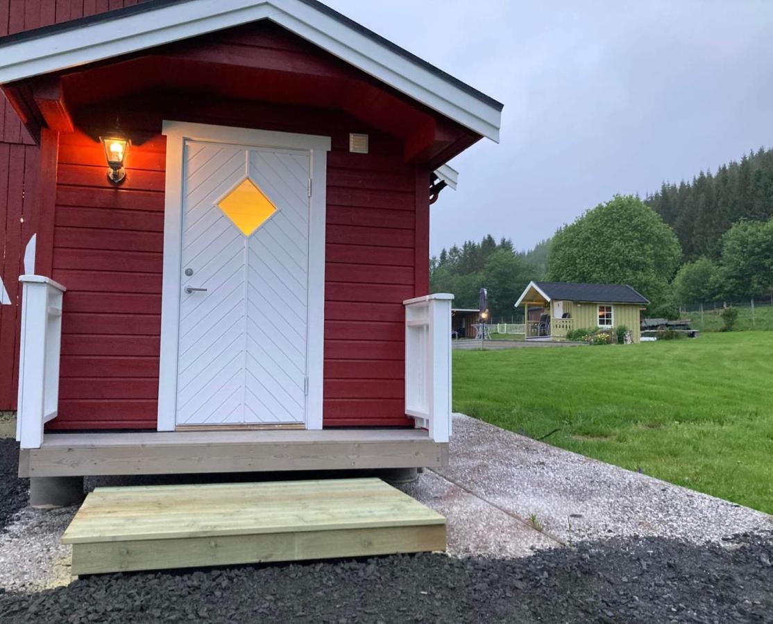 Rodseth Gardsovernatting Hytter Molde Esterno foto